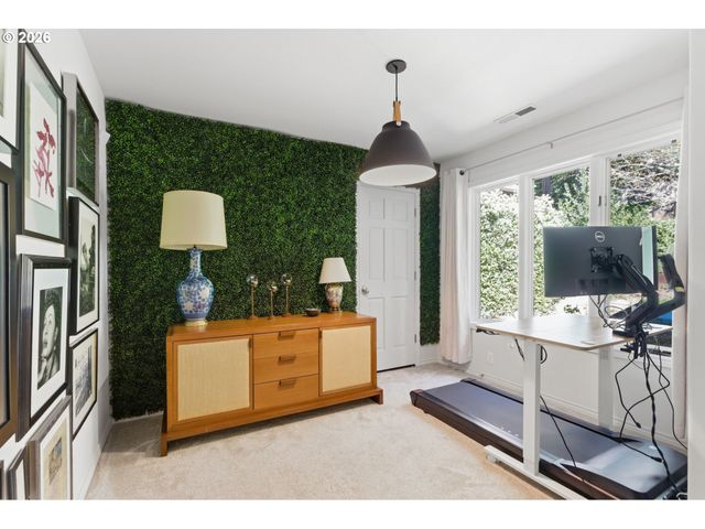 19125 35TH Pl, Lake Oswego, OR 97034