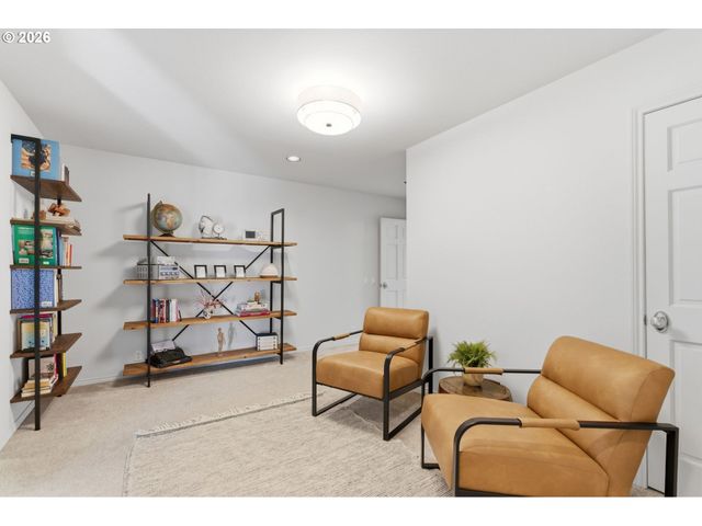 19125 35TH Pl, Lake Oswego, OR 97034