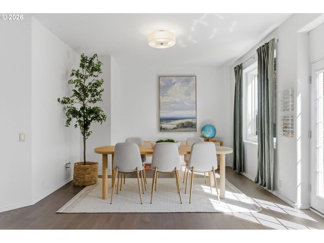 19125 35TH Pl, Lake Oswego, OR 97034