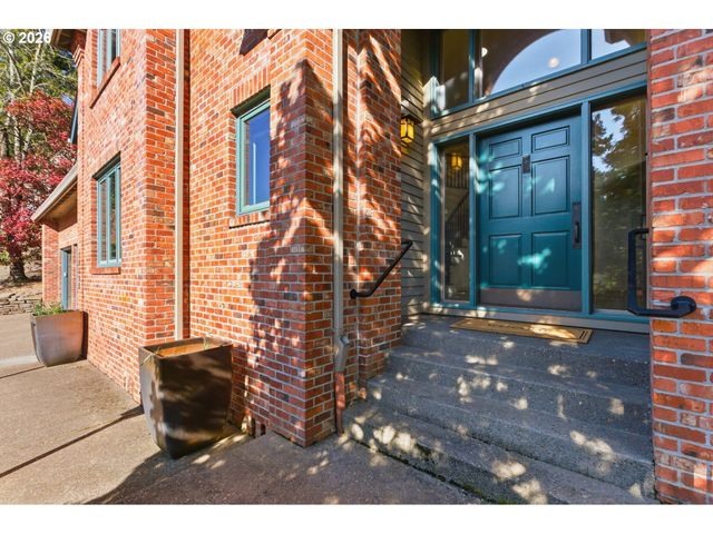 19125 35TH Pl, Lake Oswego, OR 97034