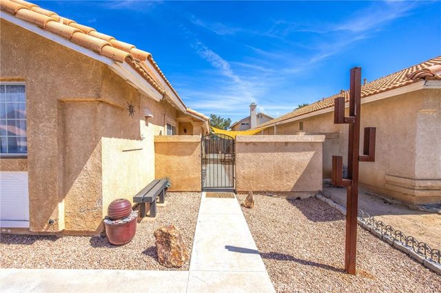 12441 Datewood, Victorville, CA 92395