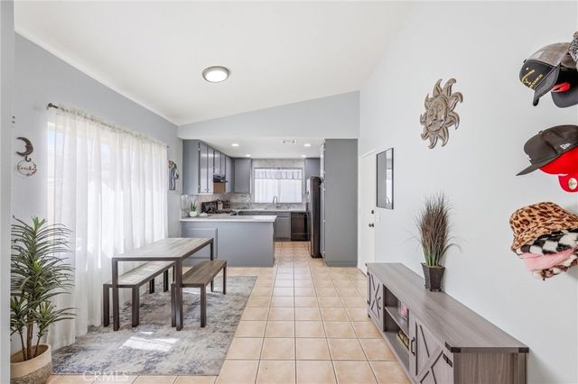 12441 Datewood, Victorville, CA 92395