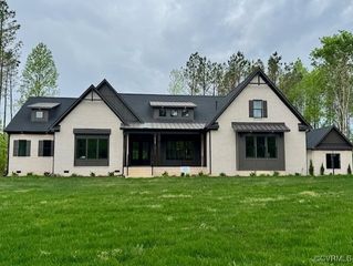 9468 Angels Share Dr, New Kent, VA 23124