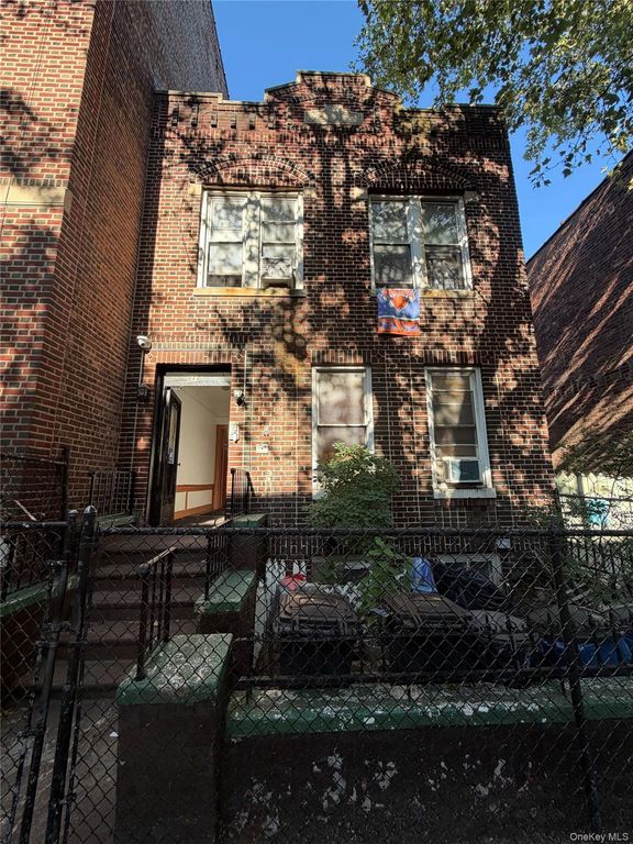 677 Ralph Avenue, Brooklyn, NY 11212