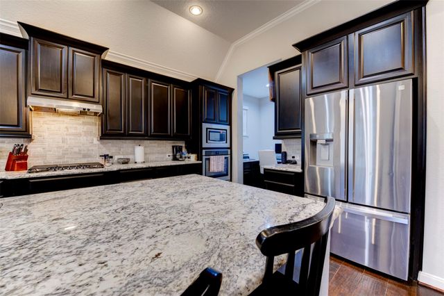 6242 Avon Landing Lane, Spring, TX 77379