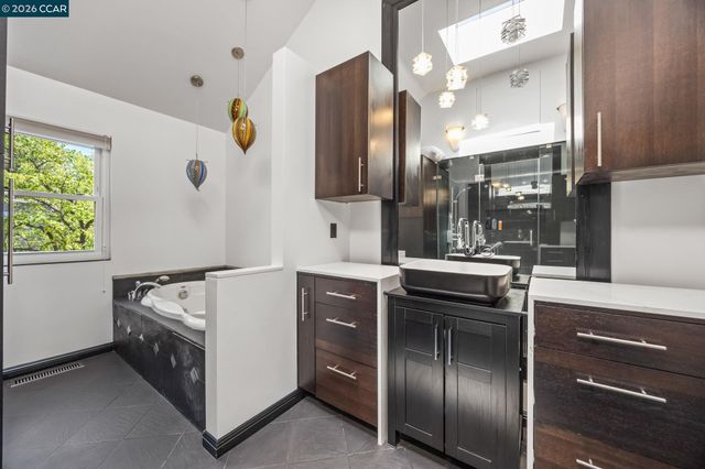 1924 Aspenridge Ct, Walnut Creek, CA 94597