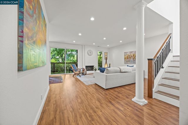 1924 Aspenridge Ct, Walnut Creek, CA 94597