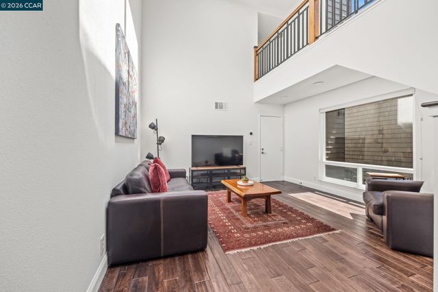 1924 Aspenridge Ct, Walnut Creek, CA 94597