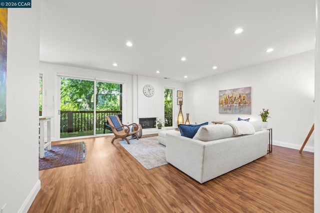 1924 Aspenridge Ct, Walnut Creek, CA 94597