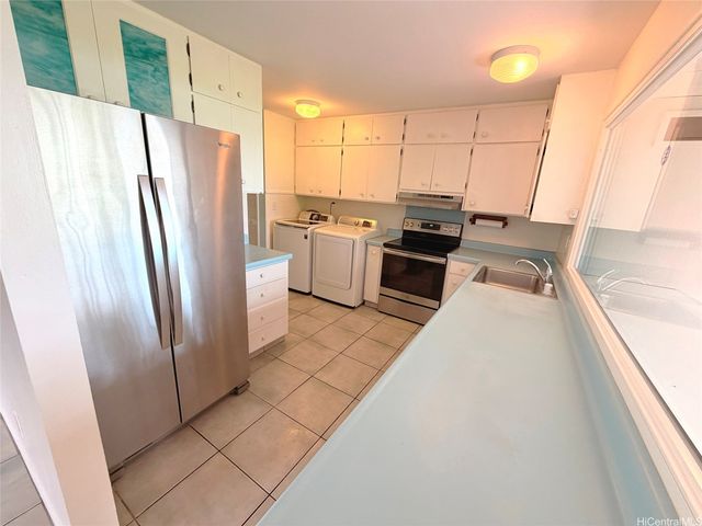 125 Koko Isle Circle 3303, Honolulu, HI 96825