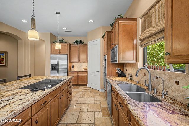 3238 E MOUNTAIN VILLAGE Circle, Phoenix, AZ 85042