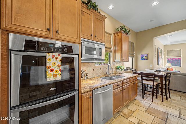 3238 E MOUNTAIN VILLAGE Circle, Phoenix, AZ 85042