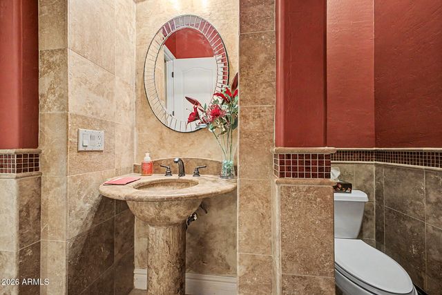 3238 E MOUNTAIN VILLAGE Circle, Phoenix, AZ 85042
