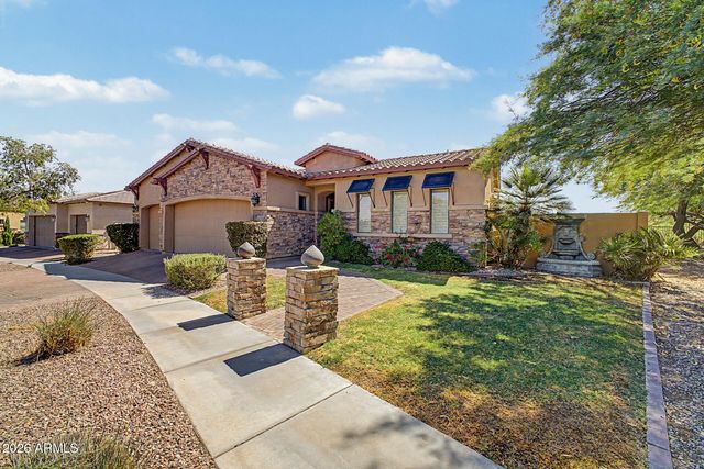 3238 E MOUNTAIN VILLAGE Circle, Phoenix, AZ 85042