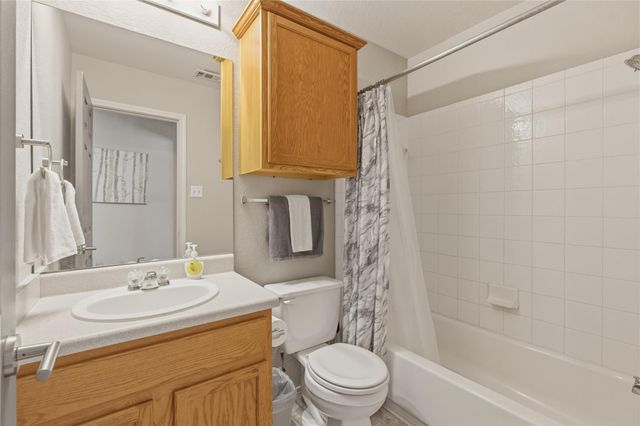 106 Franke, Kyle, TX 78640