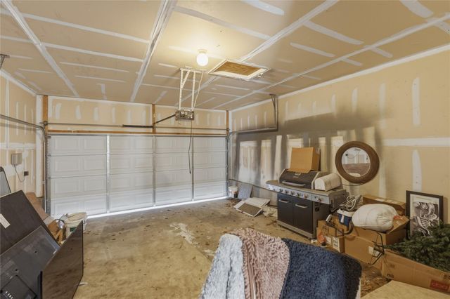 106 Franke, Kyle, TX 78640