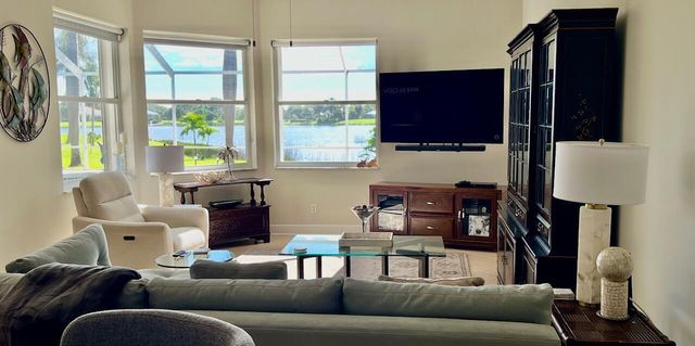 4898 SW Lake Grove Circle, Palm City, FL 34990