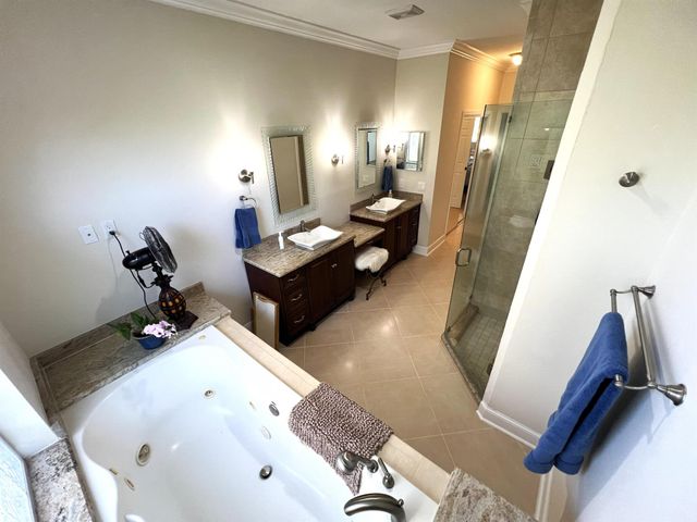 4898 SW Lake Grove Circle, Palm City, FL 34990