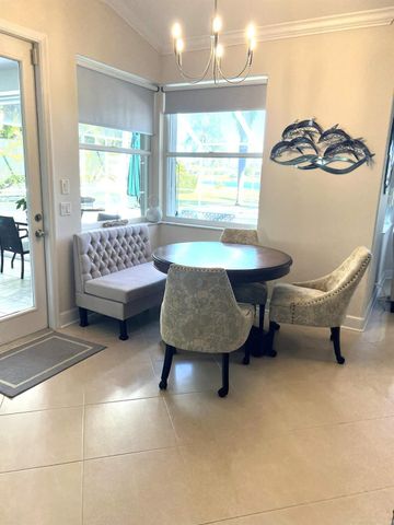 4898 SW Lake Grove Circle, Palm City, FL 34990