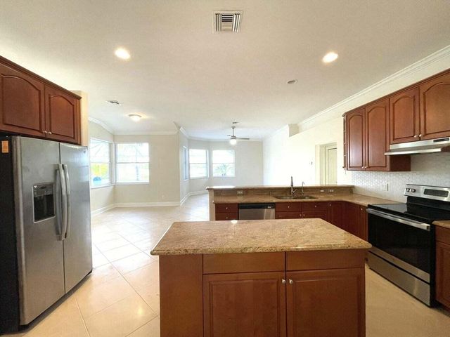 4898 SW Lake Grove Circle, Palm City, FL 34990