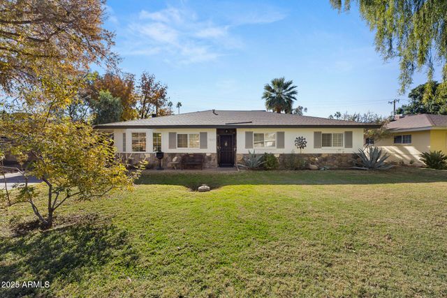 1825 E MEDLOCK Drive, Phoenix, AZ 85016