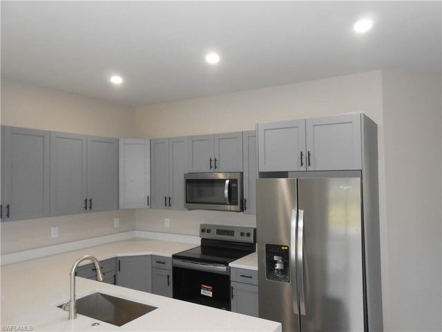 935 Graystone AVE, Lehigh Acres, FL 33974