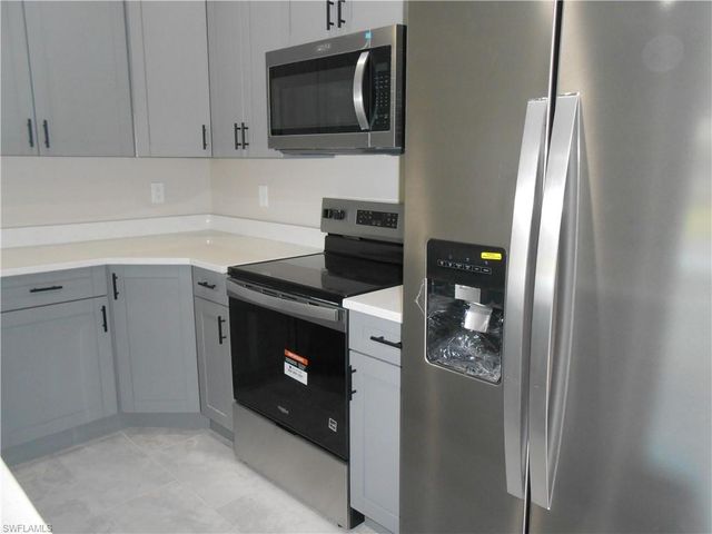 935 Graystone AVE, Lehigh Acres, FL 33974