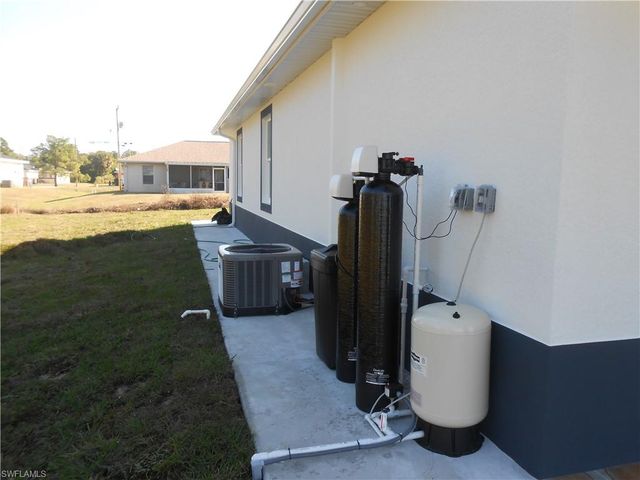 935 Graystone AVE, Lehigh Acres, FL 33974