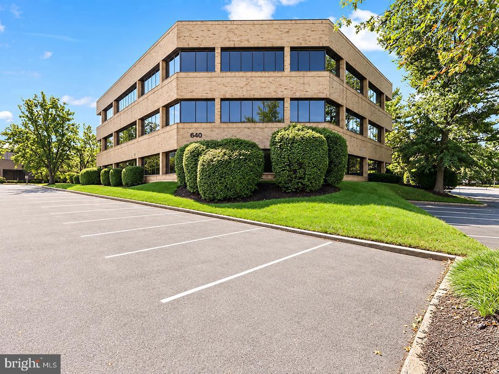 350 SENTRY PKWY #640, SUITE 300, BLUE BELL, PA 19422 — exterior