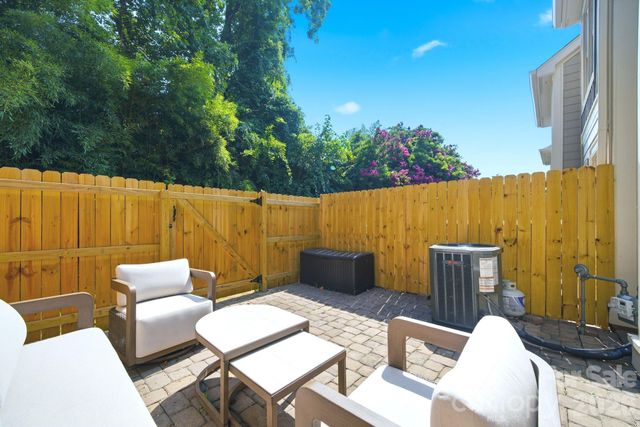 1029 Park West Drive, Charlotte, NC 28209