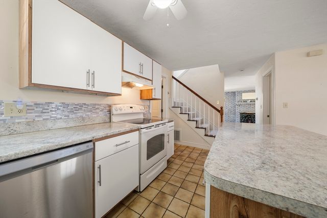 12 State Rd 1B, Plymouth, MA 02360