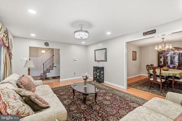 100 DIANE AVE, Delran, NJ 08075