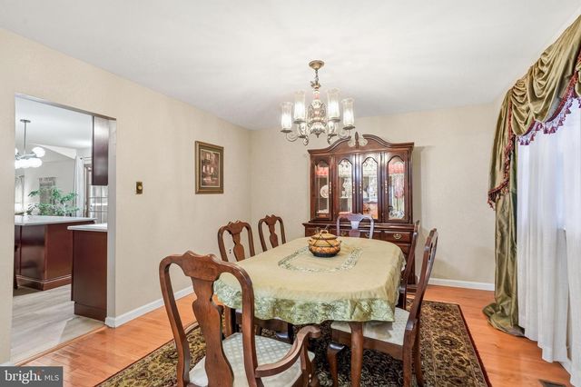 100 DIANE AVE, Delran, NJ 08075