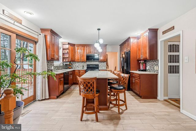 100 DIANE AVE, Delran, NJ 08075