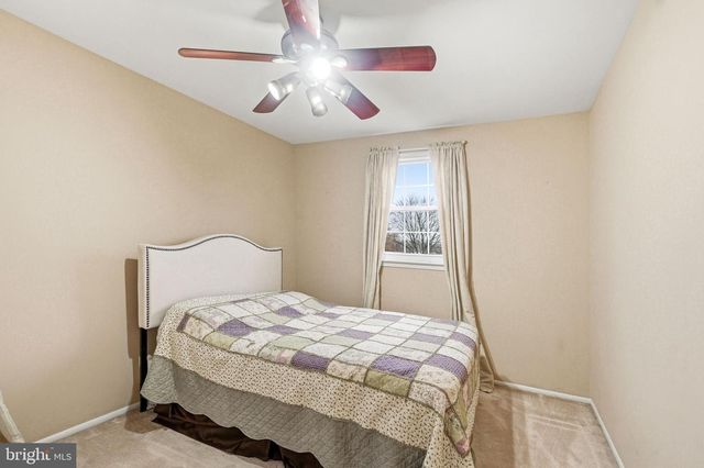 100 DIANE AVE, Delran, NJ 08075