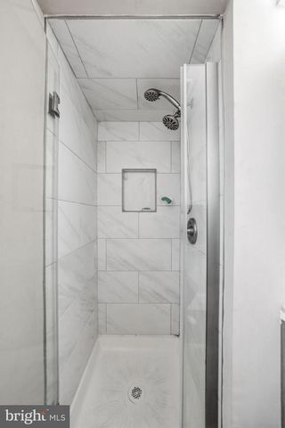 100 DIANE AVE, Delran, NJ 08075