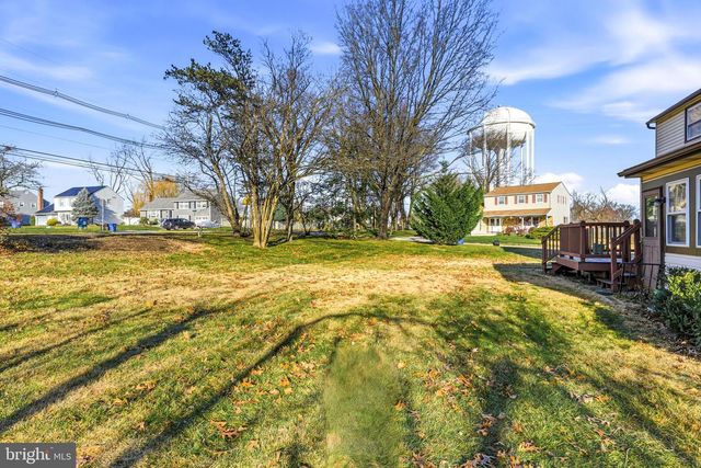 100 DIANE AVE, Delran, NJ 08075