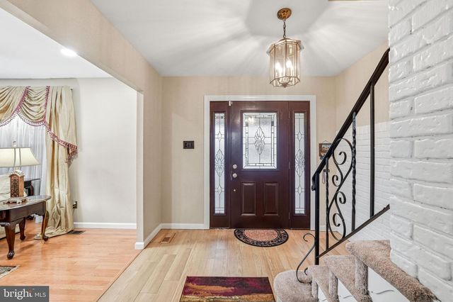 100 DIANE AVE, Delran, NJ 08075