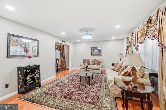 100 DIANE AVE, Delran, NJ 08075