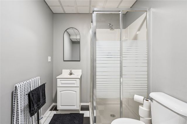 470 W 34th Court, Marion, IA 52302