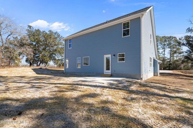 2361 Sunset Harbor SE Road, Bolivia, NC 28422