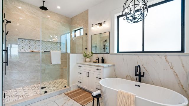 3783 Crown Hill Dr, Santa Rosa, CA 95404