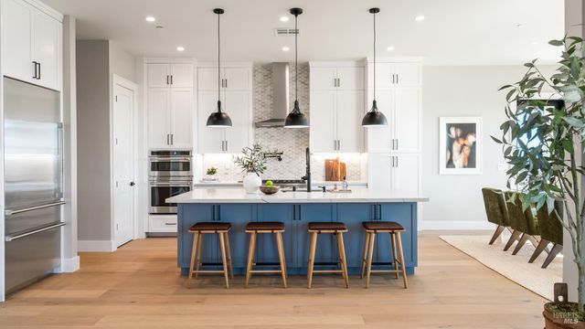 3783 Crown Hill Dr, Santa Rosa, CA 95404