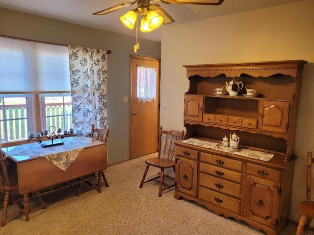 28 12th Ave SE, Oelwein, IA 50662