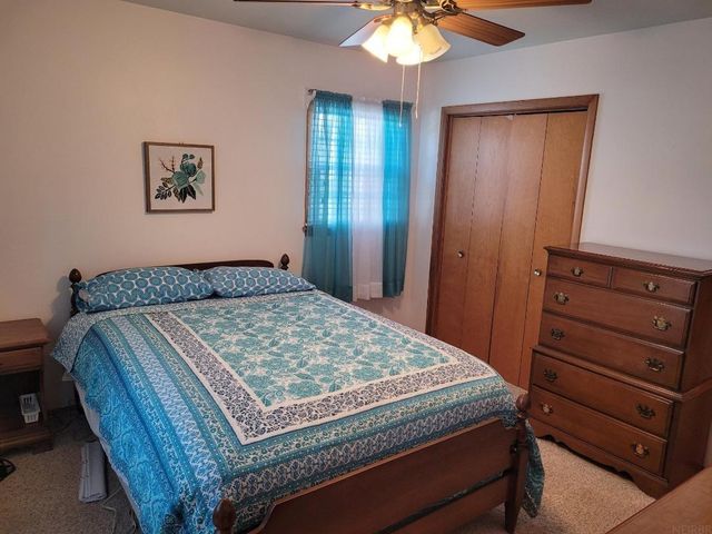 28 12th Ave SE, Oelwein, IA 50662