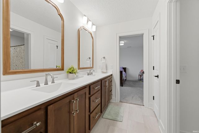 13538 Narrows Cove, Fort Wayne, IN 46814