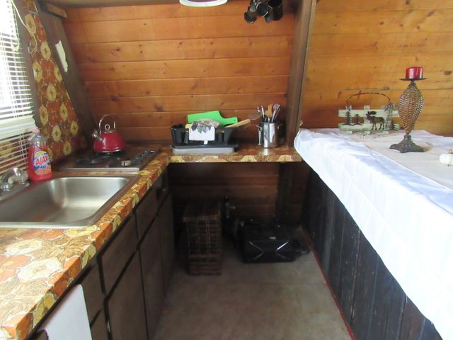 5892 Woodland Drive, Lake, MI 48632