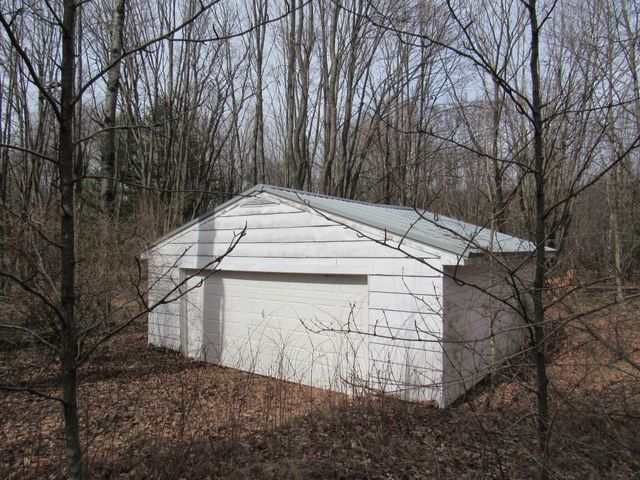 5892 Woodland Drive, Lake, MI 48632
