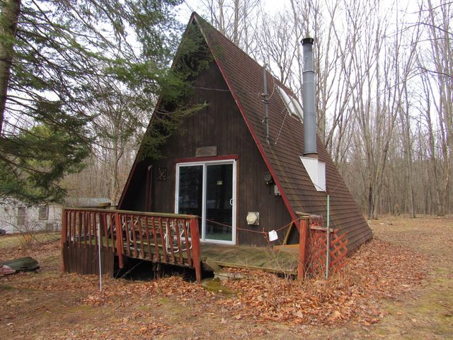 5892 Woodland Drive, Lake, MI 48632