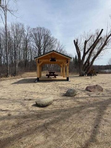 5892 Woodland Drive, Lake, MI 48632